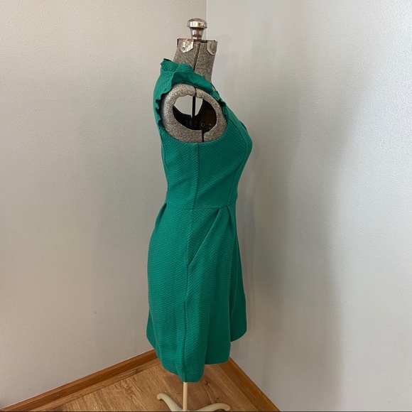 Size 6 Green Elle dress - Picture 3 of 6